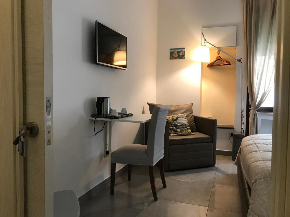 Prestige Bed and Breakfast Napels Buitenkant foto